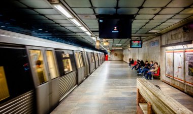 Intamplare la metrou Bucuresti - Vreau sa fiu bagat in seama